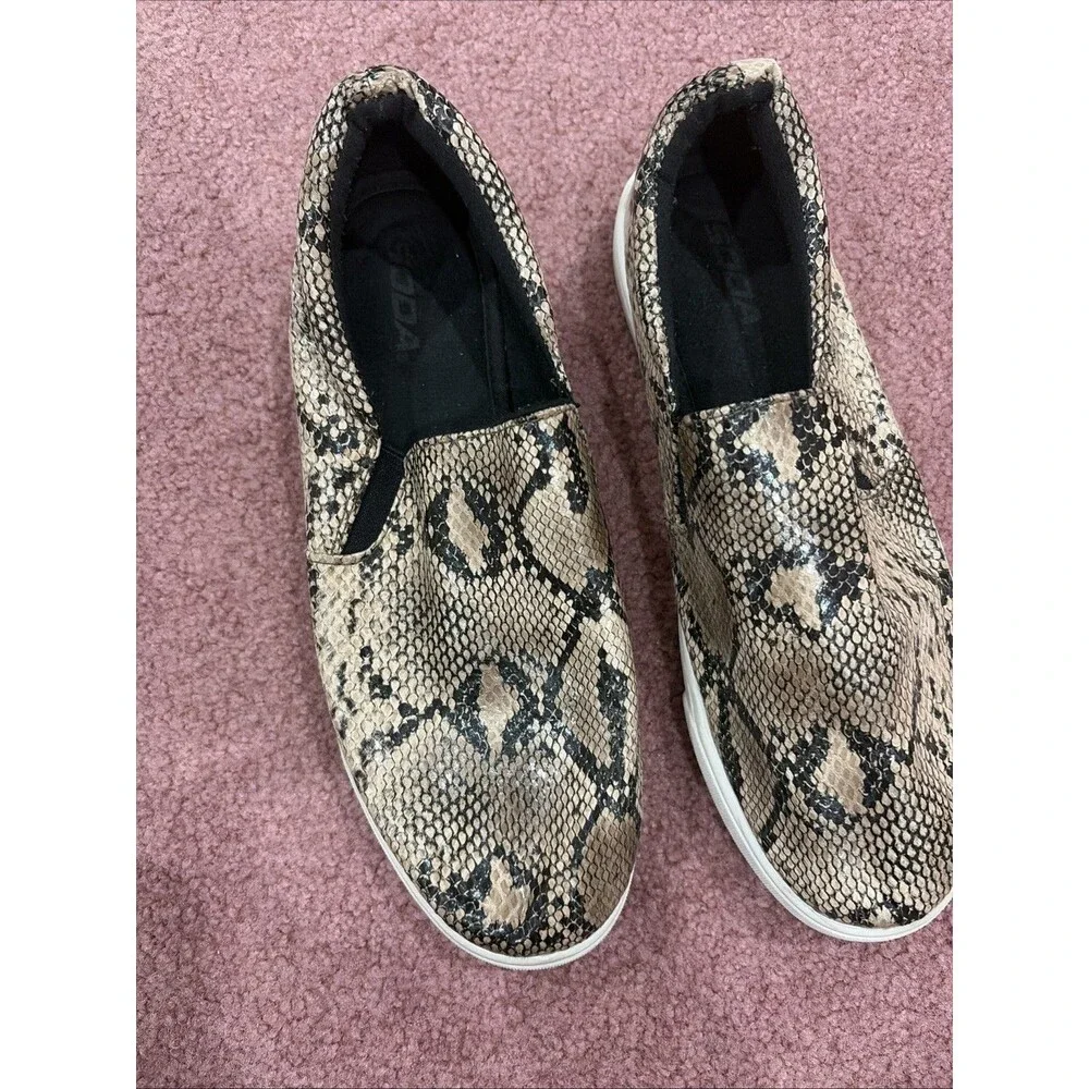 Soda shoes slide on size 8.5 gently worn